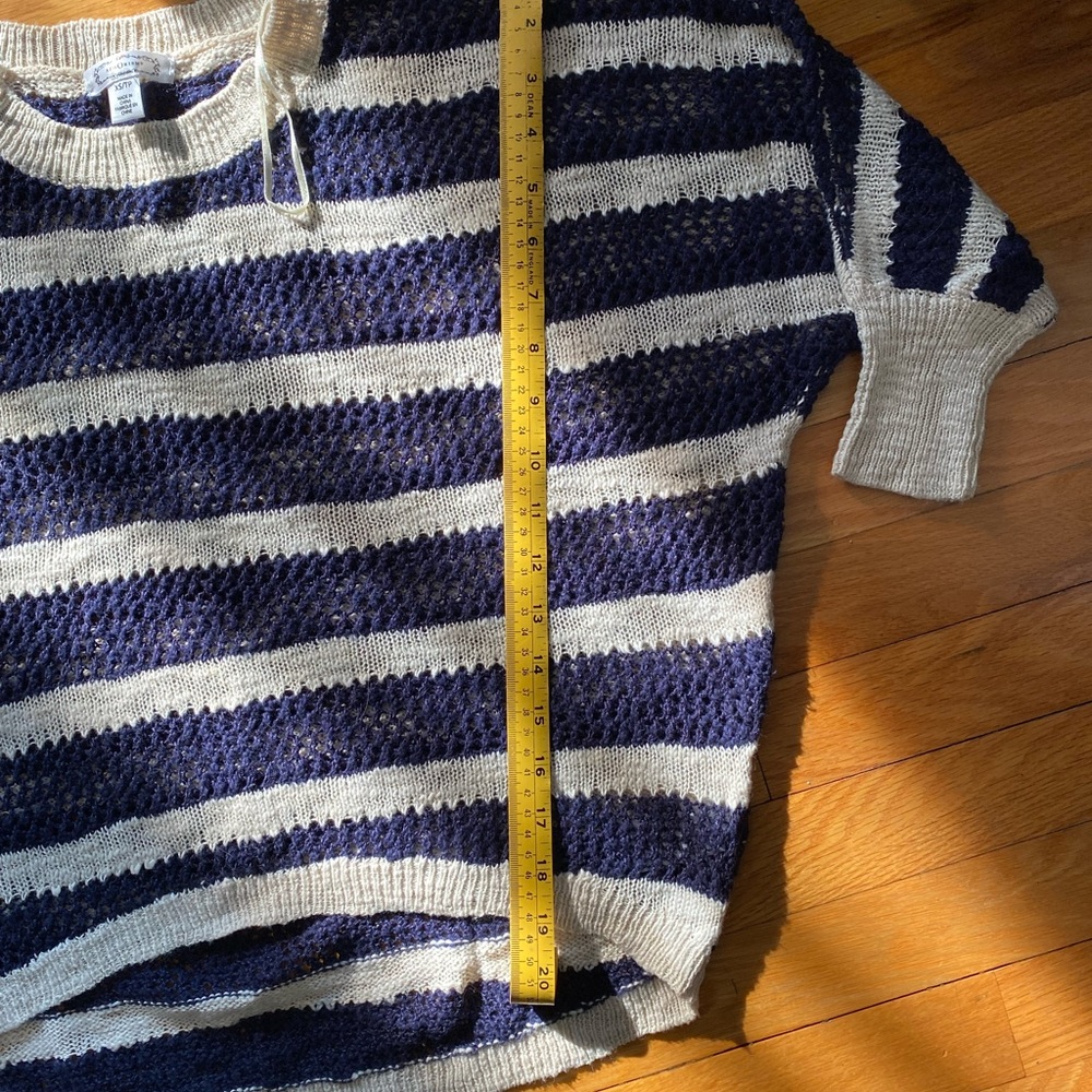 Striped batwing top - Picture 5 of 6